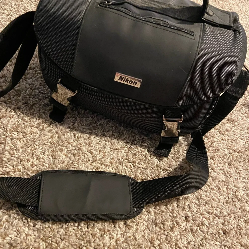 Nikon d3200 with two lenses